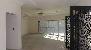 سلام عليكم احتاج سكن طالبات قريب من الجامعة ويكون متوفر معه سواق يودي للجامعة ويفضل لو فيه غرفه خاصه ويكون سعر السكن مناسب مو اكثر من 1500 ريال السعر :1000. Staff Housing Tabouk University Phase 1 Eras Technolog Company