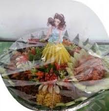 Memang tumpeng merupakan masakan tradisional khas indonesia dan mungkin kebanyakan berpikir tumpeng kurang cocok dihadirkan di ulang tahun anak dibandingkan kue ulang tahun biasa. 42 Tumpeng Ideas Indonesian Food Food And Drink Food