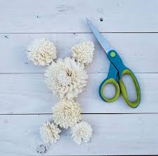 Learn how ot make flower puppy bouquet with this easy to follow video tutorial. How To Make A Dog Out Of Wood Flowers Hometalk