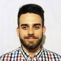 Robert Becht's Instagram, Twitter & Facebook