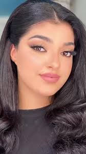 Confident is your key to glam ✨