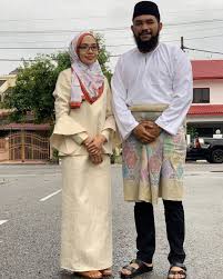 Semok, indonesia, janda, wot, ngentot, gaya, desah, sampai,. Pak Arman Amin Sur Twitter Perasan Nak Jadi Kerabat Johor Lewttew Kan Tmj Dah Murka Sebab Fesyen Teluk Belanga Bersamping Seluar Hitam Adalah Milik Keluarga Diraja Sahaja Aduh Sampai Takat Ini