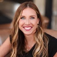 Melissa Schmidt's Instagram, Twitter & Facebook