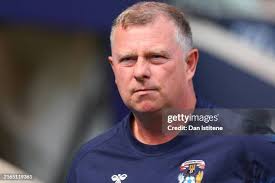 Paul Levi Wagner of Werder Bremen walks to the bench for the start of...  News Photo