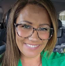 This week's dinner option...Baked Ravoli! Cheese Ravoli covered in a meaty  tomato sauce and topped with mozzarella cheese and baked til brown! Paired  with garlic bread to make it a complete meal!