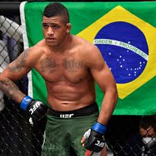 Gilbert burns with his wife and two children source: Ufc 264 Card Gilbert Burns Vs Stephen Thompson Full Fight Preview Mmamania Com