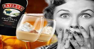 Baileys Deliciously Light, 70 Cl & Original Irish Cream Liqueur 1L :  Amazon.Co.Uk: Grocery