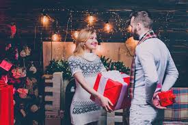 Discover 15 romantic new year's eve traditions for couples to help ring in the new year! 25 Festive Christmas Traditions For Couples An Everlasting Love