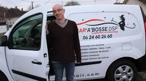 En cas d'accident, les carrossiers ad interviennent rapidement sur votre véhicule et mettent à votre disposition des aides à la mobilité (véhicule de courtoisie, services à domicile le cas échéant, etc.). Chasseur De Bosses Auto