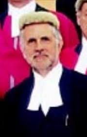 香港外籍人士訃文補遺六束】 梅賢玉先生梅賢玉先生（ Mr Simon Herbert Mayo ； 一九三七年十一月十五日出生） ， 來自英國的