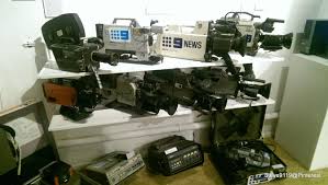 Check this page for latest news headlines covering major stories, events from the gold coast and the surrounding regions of queensland. Television News Cameras Channel 9 Perth Camera Television Film Studio