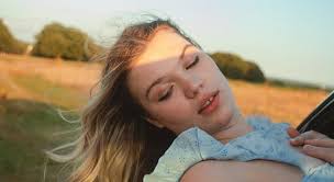 Alex Blyth Releases Empowering New Single 'Into the Sunset'