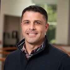 Karri May's Instagram, Twitter & Facebook