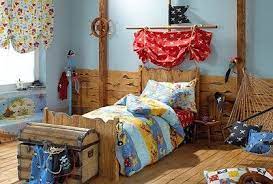 Create a pirate theme bedroom that is original and fun. Pirates Kristieredding Themed Kids Room Bedroom Themes Pirate Room