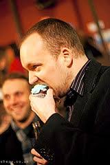 Leeanne Bennett's Instagram, Twitter & Facebook