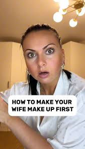 How to quickly make peace with your wife 😂 Funny video.😂 Write in the  comments! Funny 😂 And you