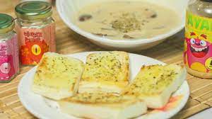 10 resepi menu makanan untuk bayi usia 6 bulan. Resipi Makanan Baby 10 Bulan Mushroomsoup Dan Garlic Bread Youtube