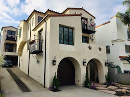 Oct 24, 2019 · this san clemente home is inspired by orange county's famed ole hanson beach house. Casa Clemente Modern Spanish Beach Home In San Clemente Near Beach Downtown San Clemente