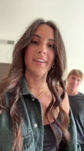 Zoe Ferrell's Instagram, Twitter & Facebook