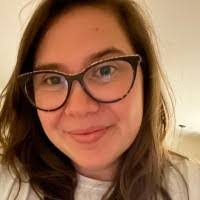 Sara Talbot's Instagram, Twitter & Facebook