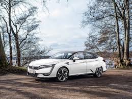 Bazı modellerde birçok güç ünitesi tipi görebiliyoruz. Honda Clarity Fuel Cell H2 Live