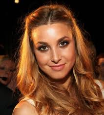 See her dating history (all boyfriends' names), educational profile, personal favorites, interesting life facts, and complete biography. Whitney Port Height Weight Measurements Bra Size Shoe Biography