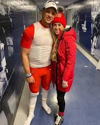 Chiefs quarterback patrick mahomes is headed to his second super bowl on sunday. B R Gridiron On Twitter Patrick Mahomes Girlfriend Brittany Matthews Says Security Moved Her And Pat S Brother To A Safe Place At Gillette Stadium Because Patriots Fans Were Harassing Them Https T Co Bxi9vz0ubm
