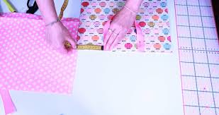Diese kostenlosen nähanleitungen und schnittmuster sind für dinge, die dir die arbeit an der gratis schnittmuster für einfache taschen & täschchen. Einfache Tasche Nahen Fur Anfanger Kleine Tote Bag Anleitung Video Kreativezeit