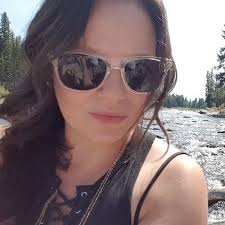 Erica Holman (@xcorpseflowerx)