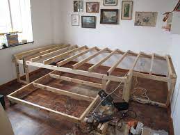 Bett auf podest inspirierend paravent selber bauen bett podest. 32 Podestbett Ideen Podestbett Bett Bett Bauen
