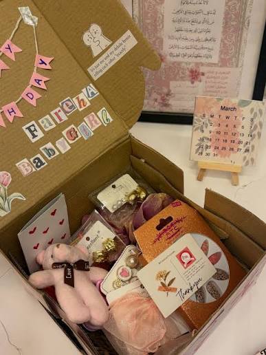 Handmade customized gift hampers| DIY Craft