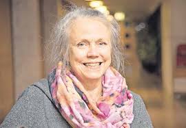 Gud bor i kyrkomusiken Vi möts med bibeln som centrum O, hur saligt att få  vandra… Från noll till hundra på bara ett par