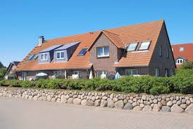 Die ferienwohnung süd liegt in einer ruhigen. Sylt Ferienwohnungen Haus Hans Im Gluck