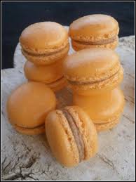 Chic Chic Chocolat Macarons A L Orange Et Chocolat Au Lait Macaron Chocolat Au Lait Recette Patisserie