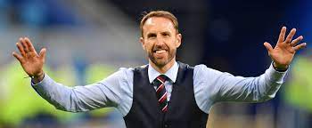 Trainer thijs libregts was a happy man with the new purchase. La Prenda Del Entrenador Ingles Que Dispara Las Ventas De Marks Spencer Fortuna Cinco Dias