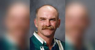 Obituary for Robert "Bob" Newhalfen