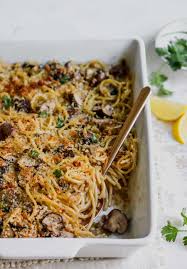 Mushroom And Leek Tetrazzini Recipe Quick Vegetarian Meals Leek Recipes Vegetarian Recipes