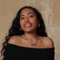 10+ "Luna Charles" profiles