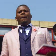Последние твиты от i am bishop i makamu (@bishop_makamu). Rea Tsotella Host Bishop Makamu Completely Healed After Covid 19 Diagnosis