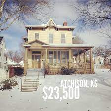 21 Cheap Old Houses You Can Buy For Under 25 000 Mansions Abandoned Mansion For Sale Old Houses