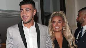 Tommy fury is a contestant on the 2019 series of love island, entering the villa on day 2. Tommy Fury Boxer Turned Love Island Star Will 100 Return To Ring Bbc Sport