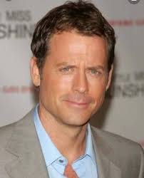 My wife thinks I looked like actor Greg Kinnear . Im not so sure
