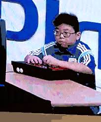 Gifs animados de mandos de consola gratis para juegos para consolas, videojuegos de ordenador y videoconsolas. Asi Te Ves Jugando Videojuegos Loquillo