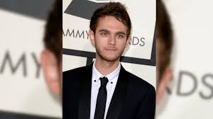 Und tatsächlich gelingt es watney, der erde zu signalisieren, dass er noch lebt. Zedd Biografie Infos Und Bilder Prosieben