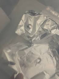 Scrape with the scalpel some spores from the print so they fall into the water. 1st Spore Print Attempt Sitting Under Glass In Sab For 3 Days Do They Seem Light Or Suitable For Spore Syringes Hoping To Make 1 Syringe With Each Print Maybe More Cross