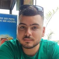 20+ perfis com “Ian Carneiro”