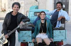 Drammi romantici, commedie divertenti, horror spaventosi, thriller ricchi d'azione: Chi M Ha Visto Fiorello E Favino Strana Coppia Senza Scrupoli A Caccia Di Notorieta La Repubblica