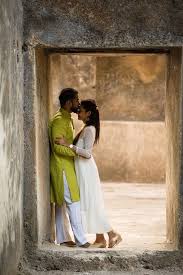 Some are shy, while some this cute pose is another way of doing couple kissing shots for a wedding photographer. 15 Couple Photoshoot Poses Indian In 2020 Wedding Photoshoot Poses Pre Wedding Photoshoot Outdoor Wedding Couple Poses Photography