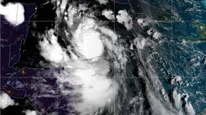 Gracias a dios no duro tanto pero el viento derribo muchos arboles y postes en toda la ciudad ayudenos a compartir y darle like Delta Se Intensifica A Huracan Categoria 2 Autoridades De Cancun Y Cozumel Mantienen Vigilancia Jose Cardenas