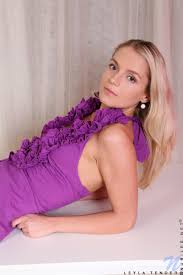 Nubiles Leyla Tender Hot Amateur Leyla Tender Pleasures Herself With A  Vibrating Toy 238858 - Good Sex Porn